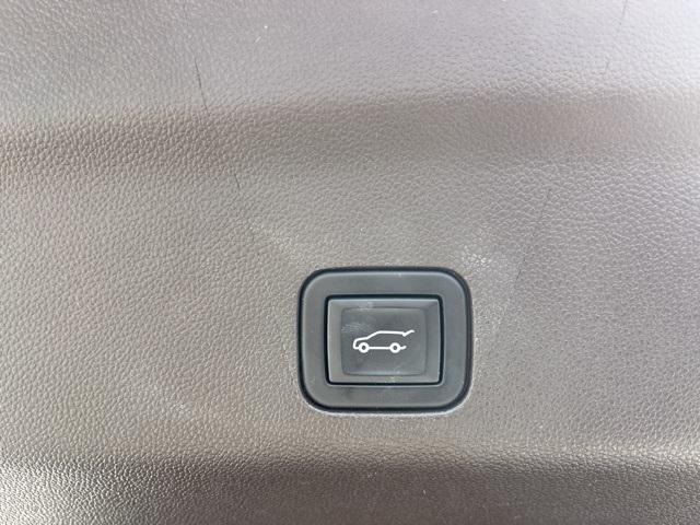 used 2023 Cadillac Escalade ESV car, priced at $82,990