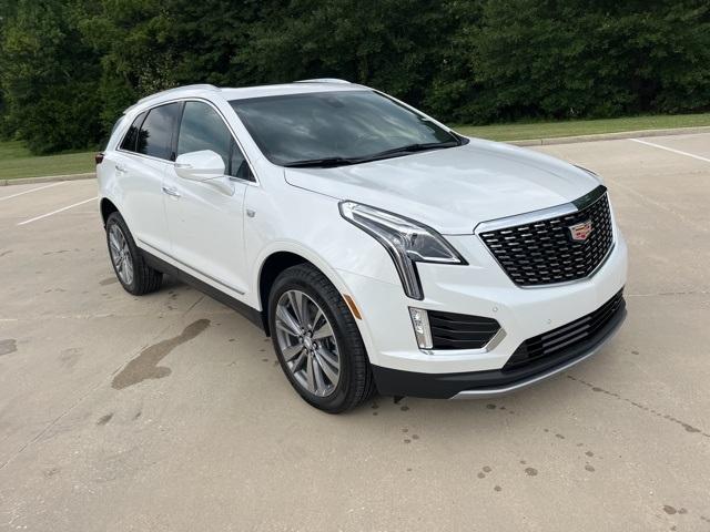 new 2024 Cadillac XT5 car, priced at $52,140