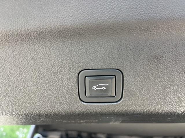 used 2021 Cadillac Escalade ESV car, priced at $58,990