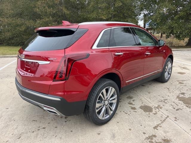 new 2025 Cadillac XT5 car, priced at $52,610