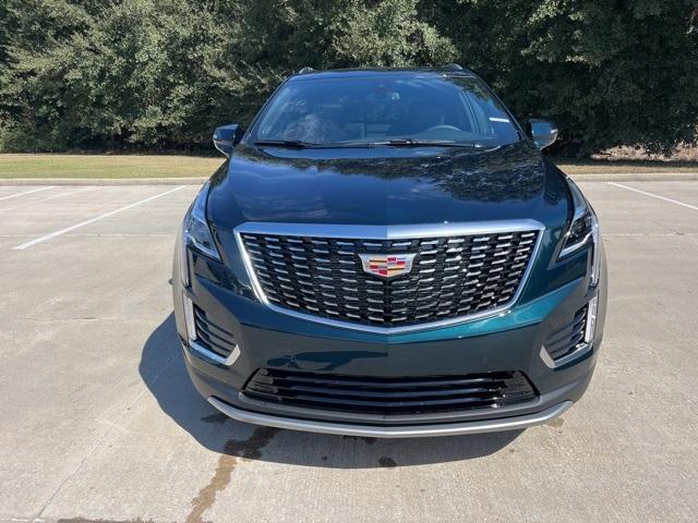 new 2025 Cadillac XT5 car, priced at $53,010