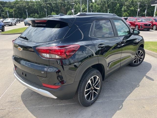 new 2025 Chevrolet TrailBlazer car, priced at $28,595