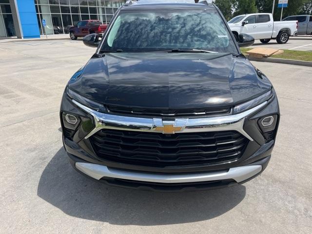 new 2025 Chevrolet TrailBlazer car, priced at $28,595