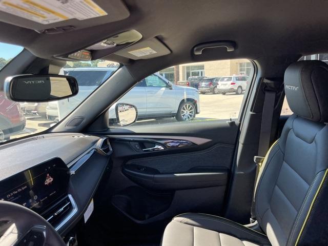 new 2025 Chevrolet TrailBlazer car, priced at $31,250