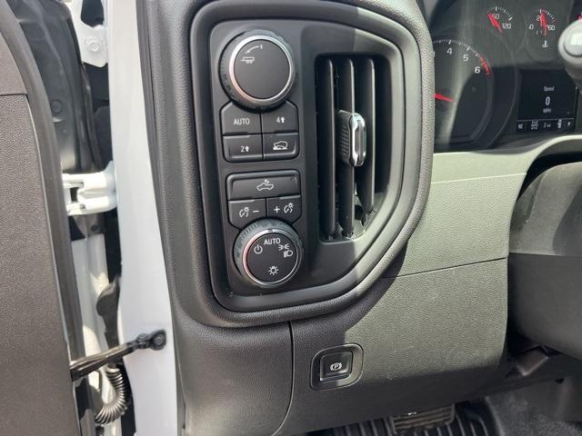 new 2025 Chevrolet Silverado 1500 car, priced at $44,175