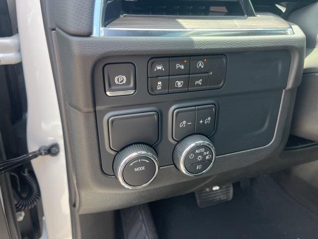 new 2025 Chevrolet Suburban car, priced at $86,274