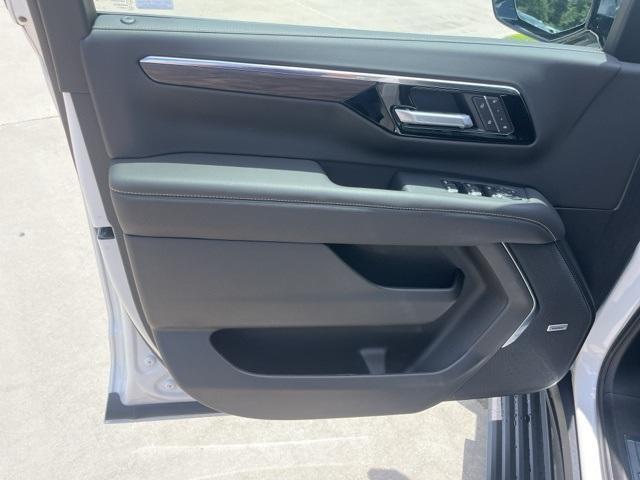 new 2025 Chevrolet Suburban car, priced at $86,274