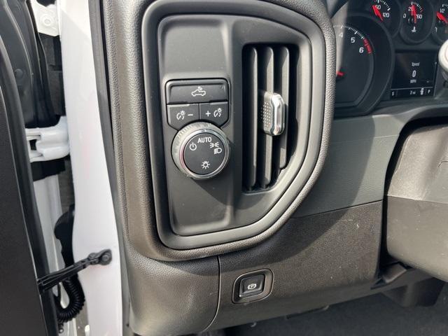 new 2025 Chevrolet Silverado 1500 car, priced at $38,149