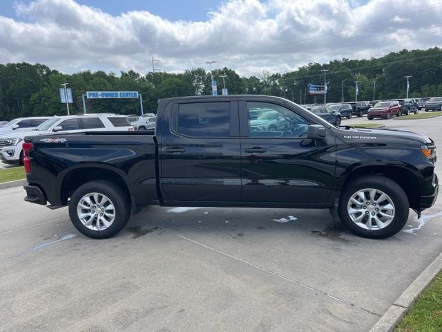 new 2025 Chevrolet Silverado 1500 car, priced at $43,409
