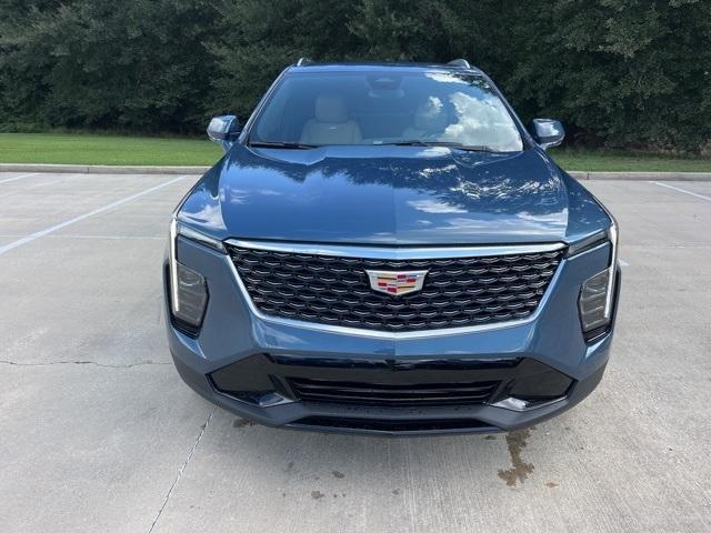 new 2025 Cadillac XT4 car, priced at $42,435