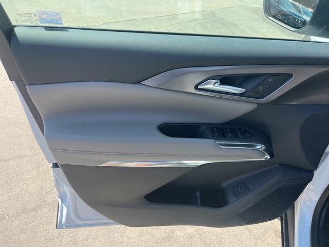 new 2026 Chevrolet Traverse car, priced at $42,014