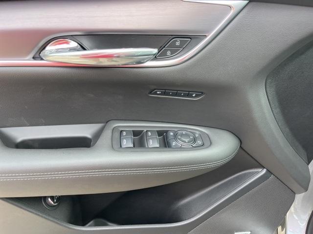 new 2025 Cadillac XT6 car, priced at $49,210