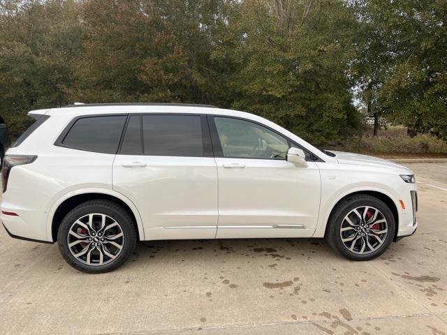 new 2025 Cadillac XT6 car, priced at $75,440