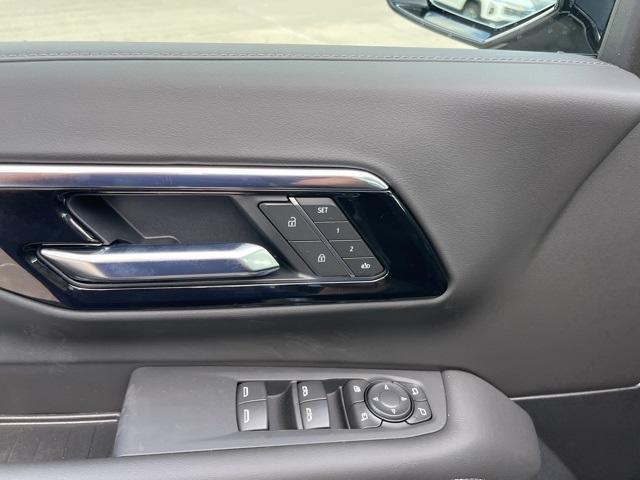 new 2025 Chevrolet Tahoe car, priced at $74,744