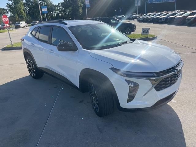 new 2025 Chevrolet Trax car, priced at $27,624