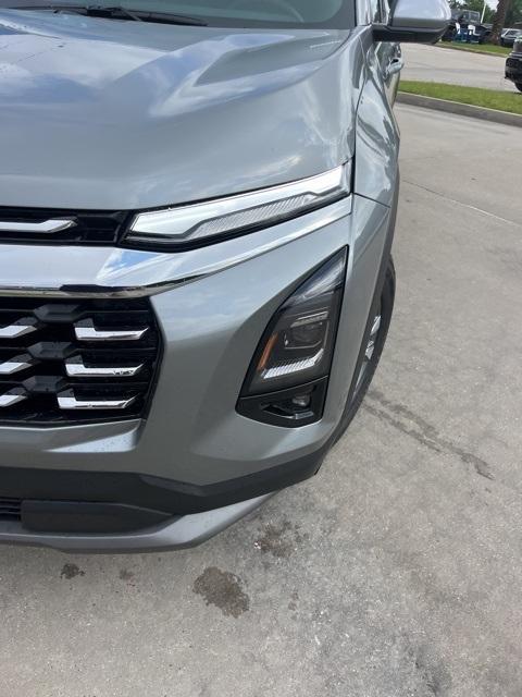 new 2026 Chevrolet Equinox car, priced at $32,990