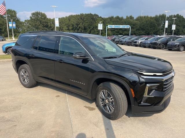 new 2026 Chevrolet Traverse car, priced at $42,014