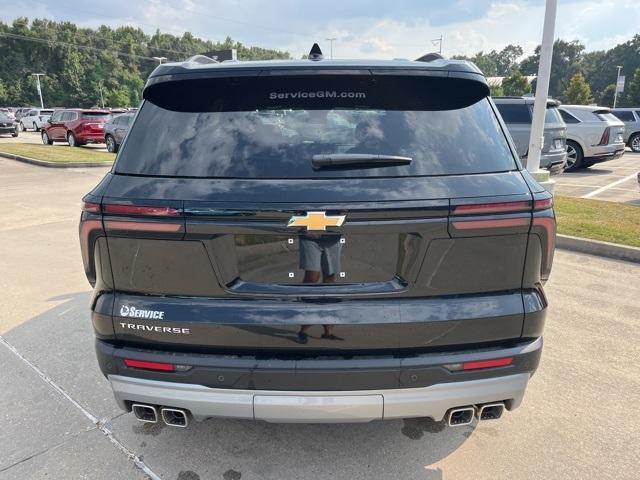 new 2026 Chevrolet Traverse car, priced at $42,014