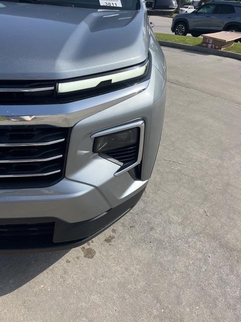 new 2025 Chevrolet Traverse car, priced at $43,629