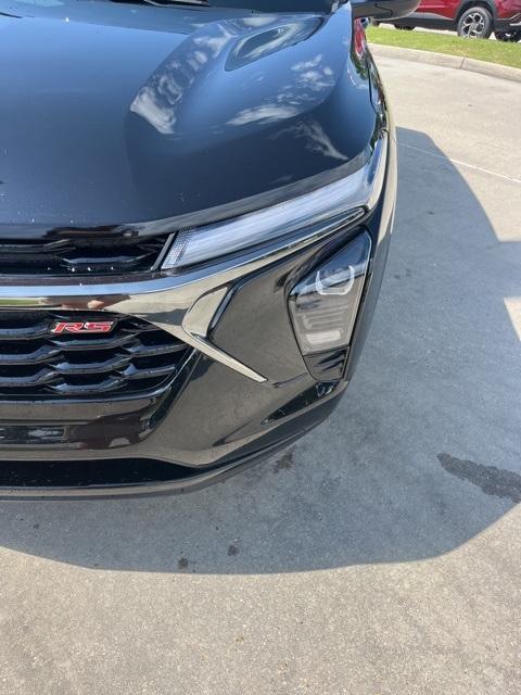 new 2025 Chevrolet Trax car, priced at $27,184