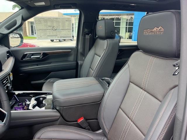 new 2025 Chevrolet Suburban car, priced at $86,399