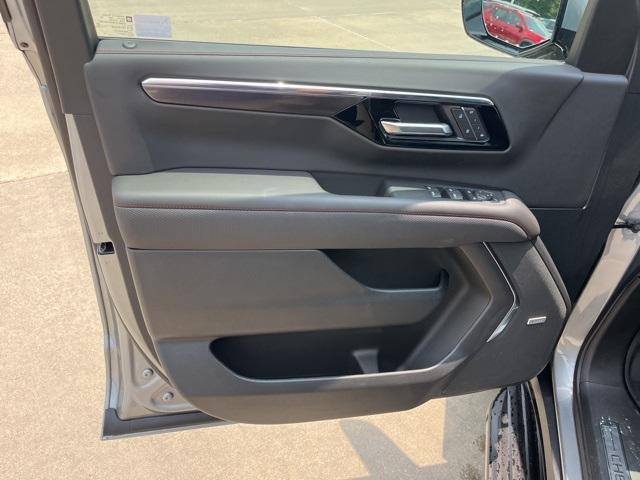 new 2025 Chevrolet Tahoe car, priced at $75,534