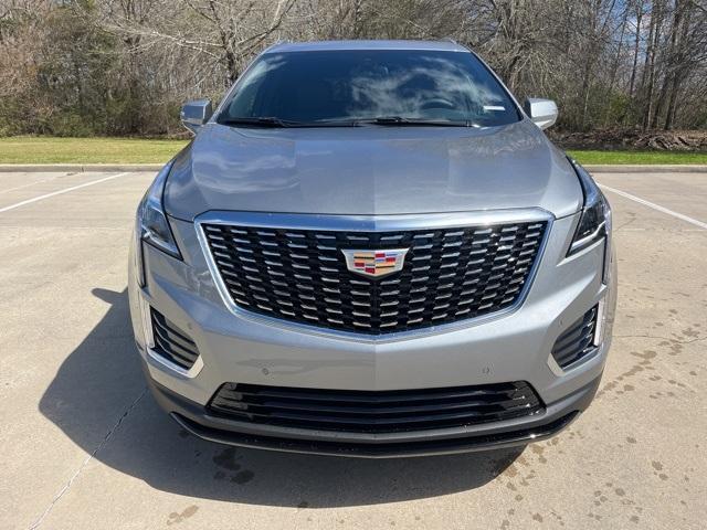 new 2025 Cadillac XT5 car, priced at $45,085