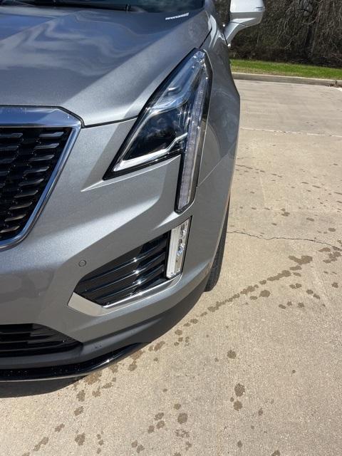 new 2025 Cadillac XT5 car, priced at $45,085