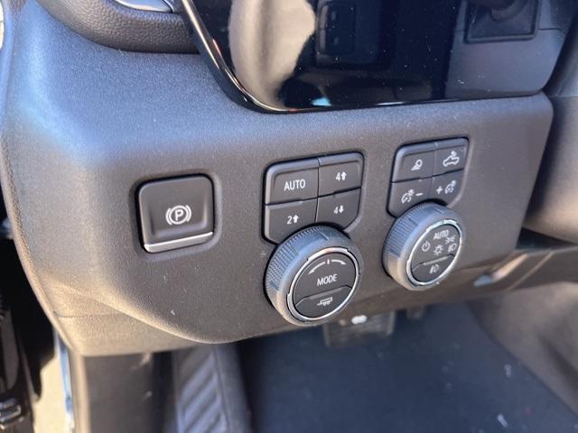 new 2025 Chevrolet Silverado 1500 car, priced at $55,680