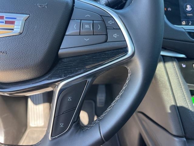 used 2025 Cadillac XT5 car, priced at $41,990