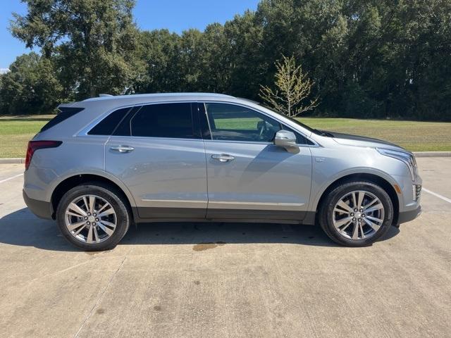 used 2025 Cadillac XT5 car, priced at $41,990