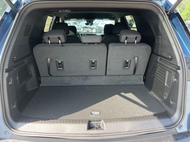 new 2026 Chevrolet Traverse car, priced at $43,239