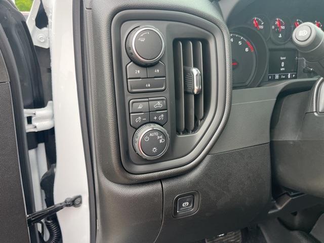new 2025 Chevrolet Silverado 2500 car, priced at $53,609