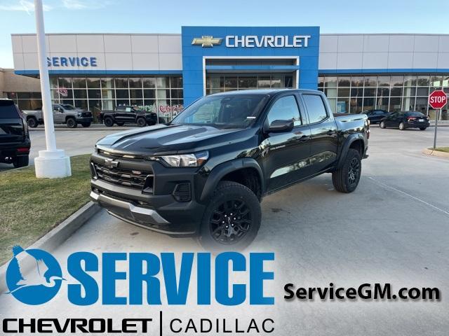 new 2025 Chevrolet Colorado car, priced at $43,405