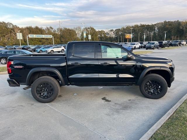 new 2025 Chevrolet Colorado car, priced at $43,405