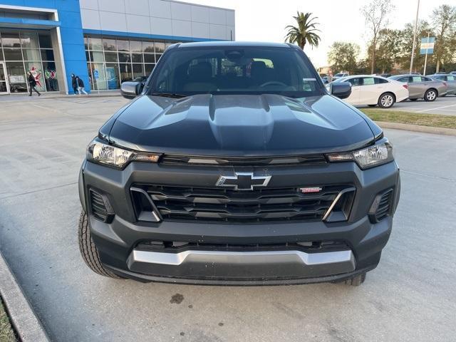 new 2025 Chevrolet Colorado car, priced at $43,405