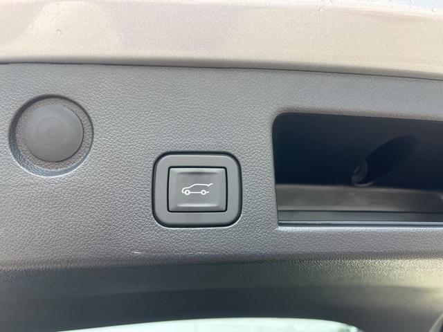 new 2026 Chevrolet Equinox car, priced at $38,205