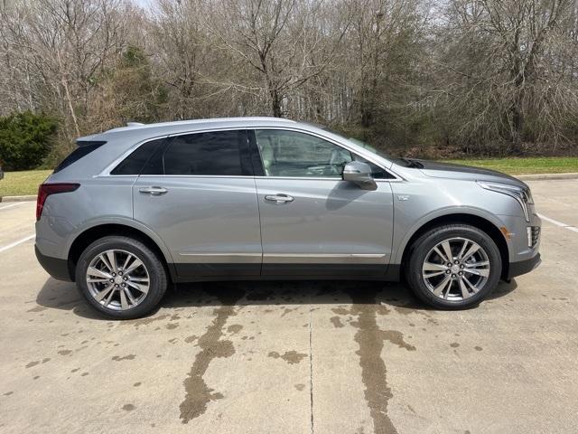 new 2025 Cadillac XT5 car, priced at $54,960