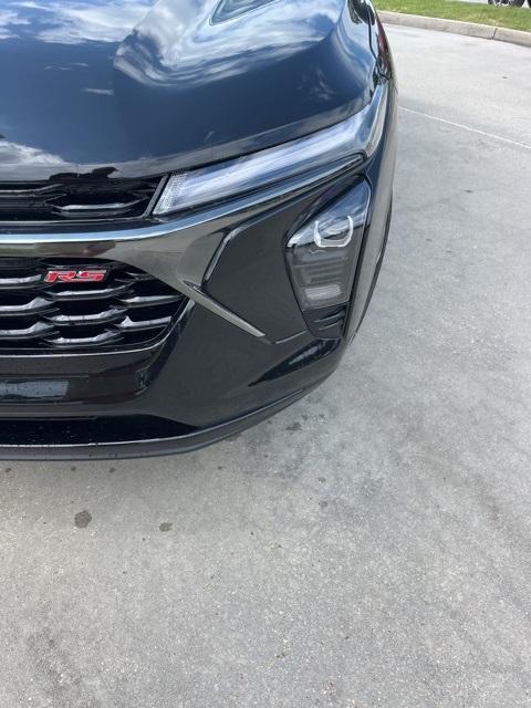 new 2025 Chevrolet Trax car, priced at $27,829
