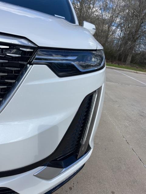 new 2025 Cadillac XT6 car, priced at $50,435