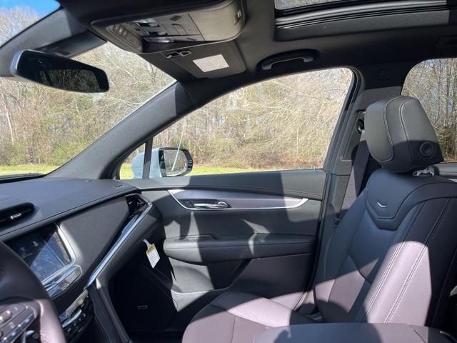 new 2025 Cadillac XT6 car, priced at $50,435