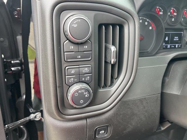 new 2025 Chevrolet Silverado 2500 car, priced at $53,609