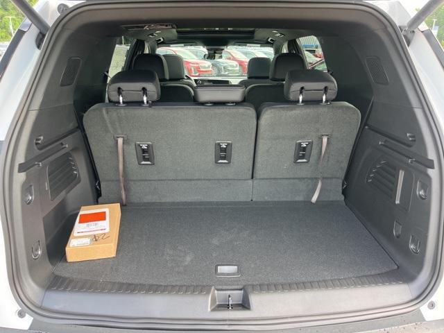 new 2025 Chevrolet Traverse car, priced at $51,024