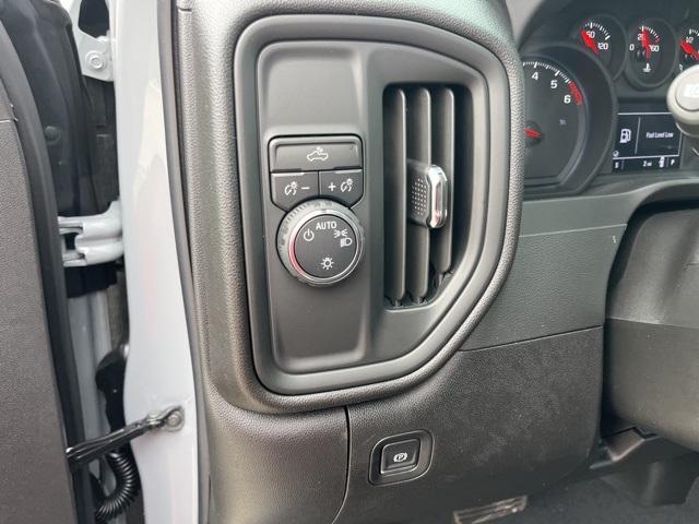 new 2025 Chevrolet Silverado 1500 car, priced at $37,134