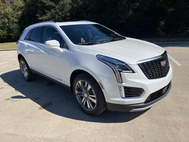 new 2025 Cadillac XT5 car, priced at $59,830