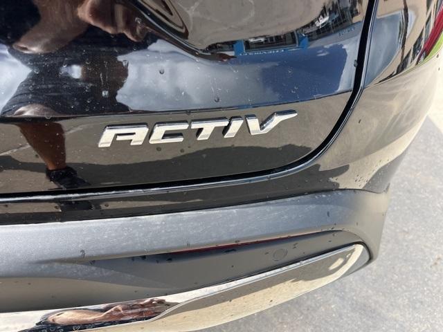 new 2025 Chevrolet Trax car, priced at $27,189