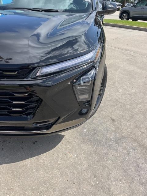 new 2025 Chevrolet Trax car, priced at $27,189