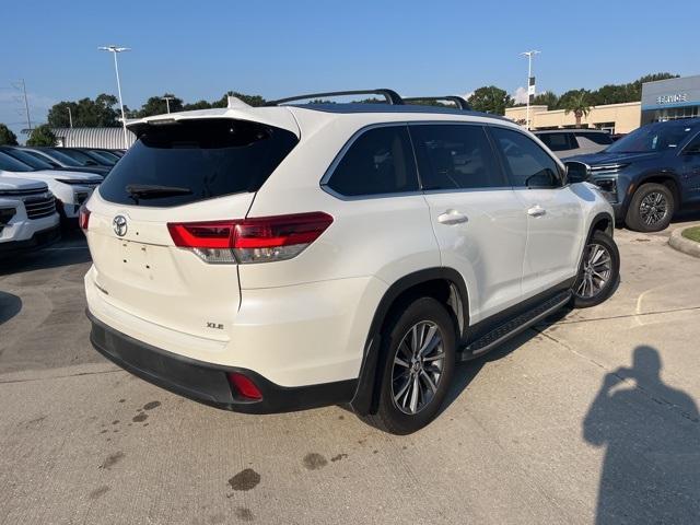 used 2019 Toyota Highlander car, priced at $24,990
