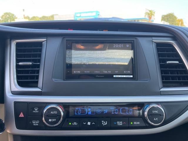 used 2019 Toyota Highlander car, priced at $24,990