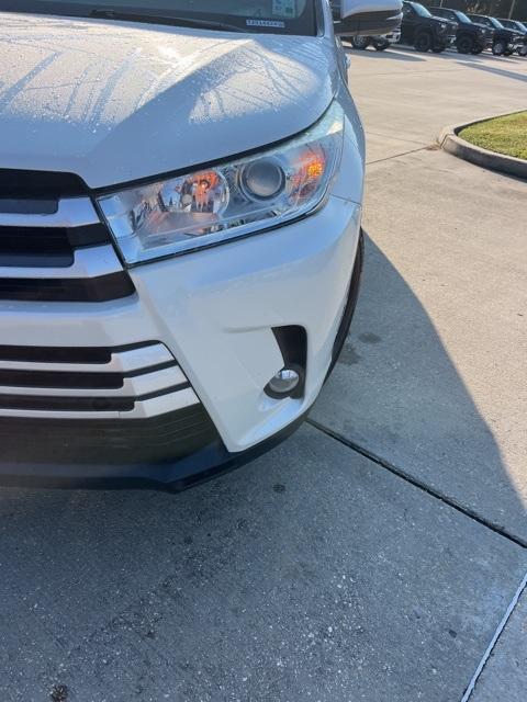 used 2019 Toyota Highlander car, priced at $24,990